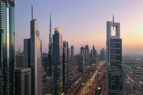 Дубай подписи к Instagram – город золота