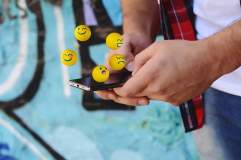 Что означает Emoji рядом с именем в Snapchat