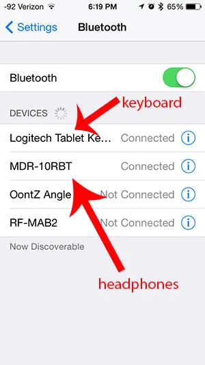 Могу ли я одновременно подключить два устройства Bluetooth к iPhone?