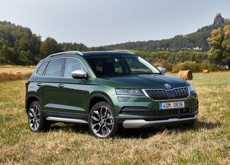 Теглич за Skoda Karoq: кой да купя, подробности за монтажа