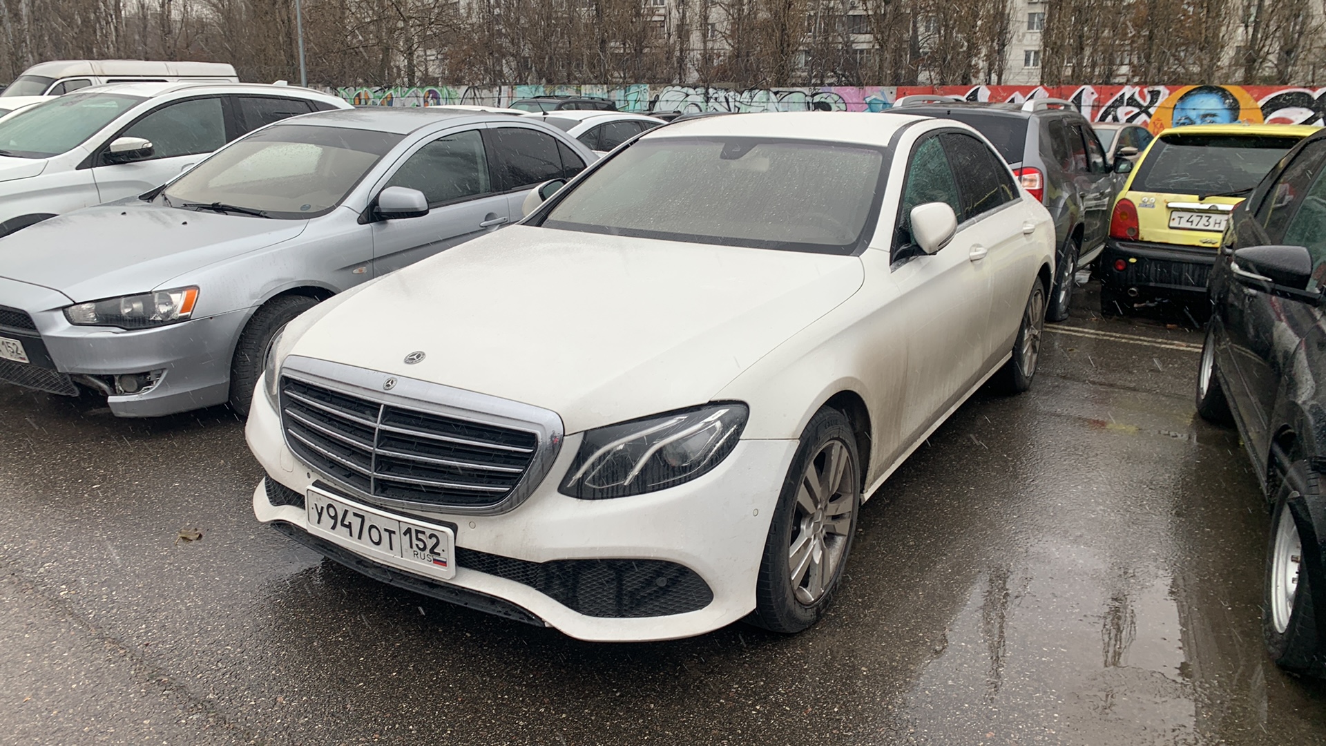 Mercedes-Benz E седан