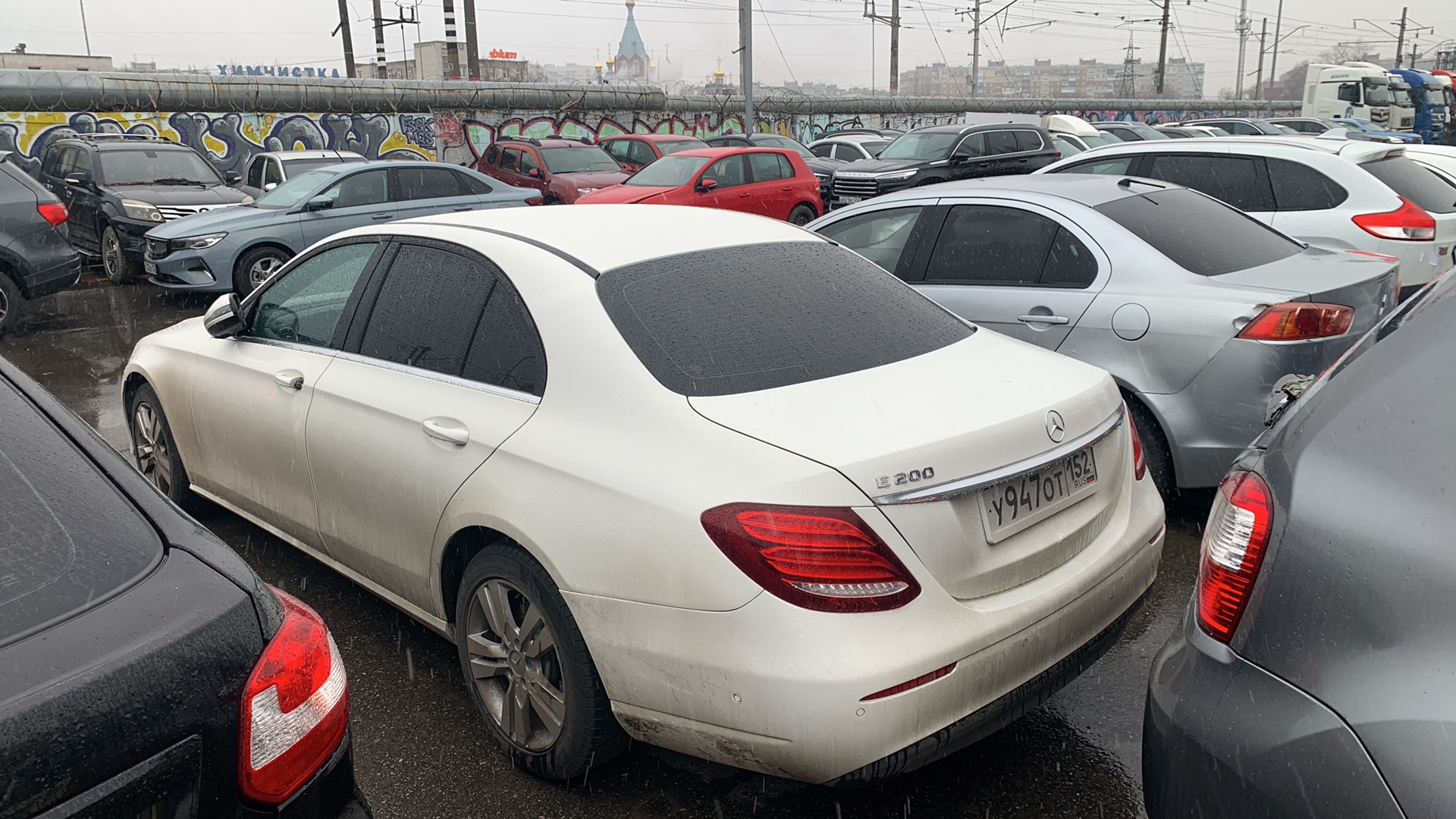 Mercedes-Benz E седан