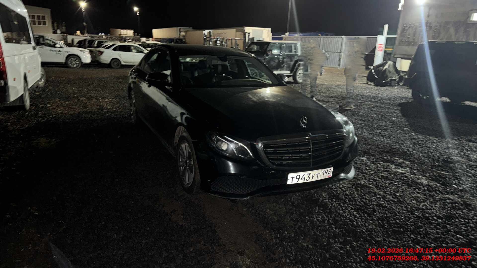 Mercedes-Benz E седан