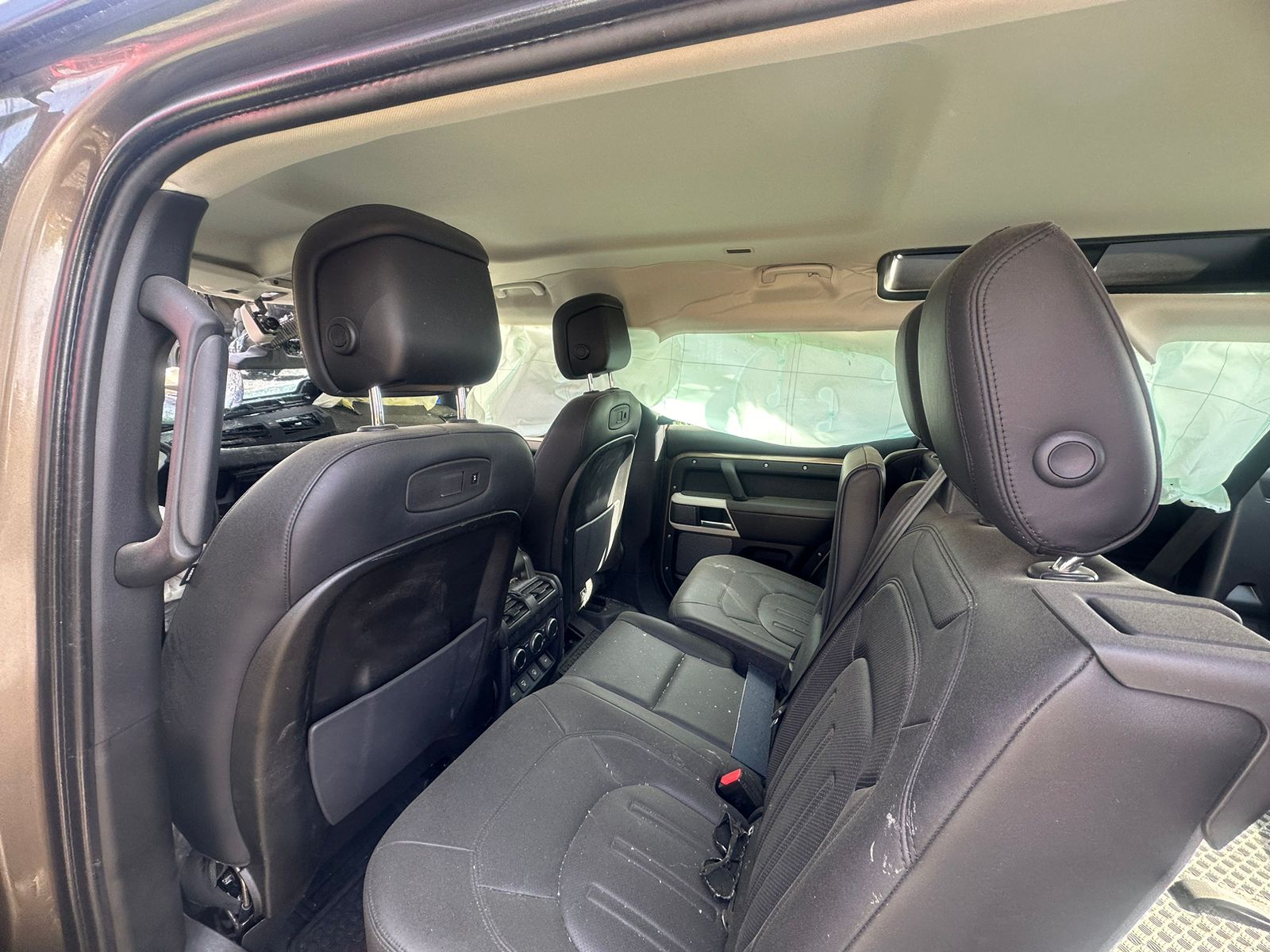 Land Rover Defender 110