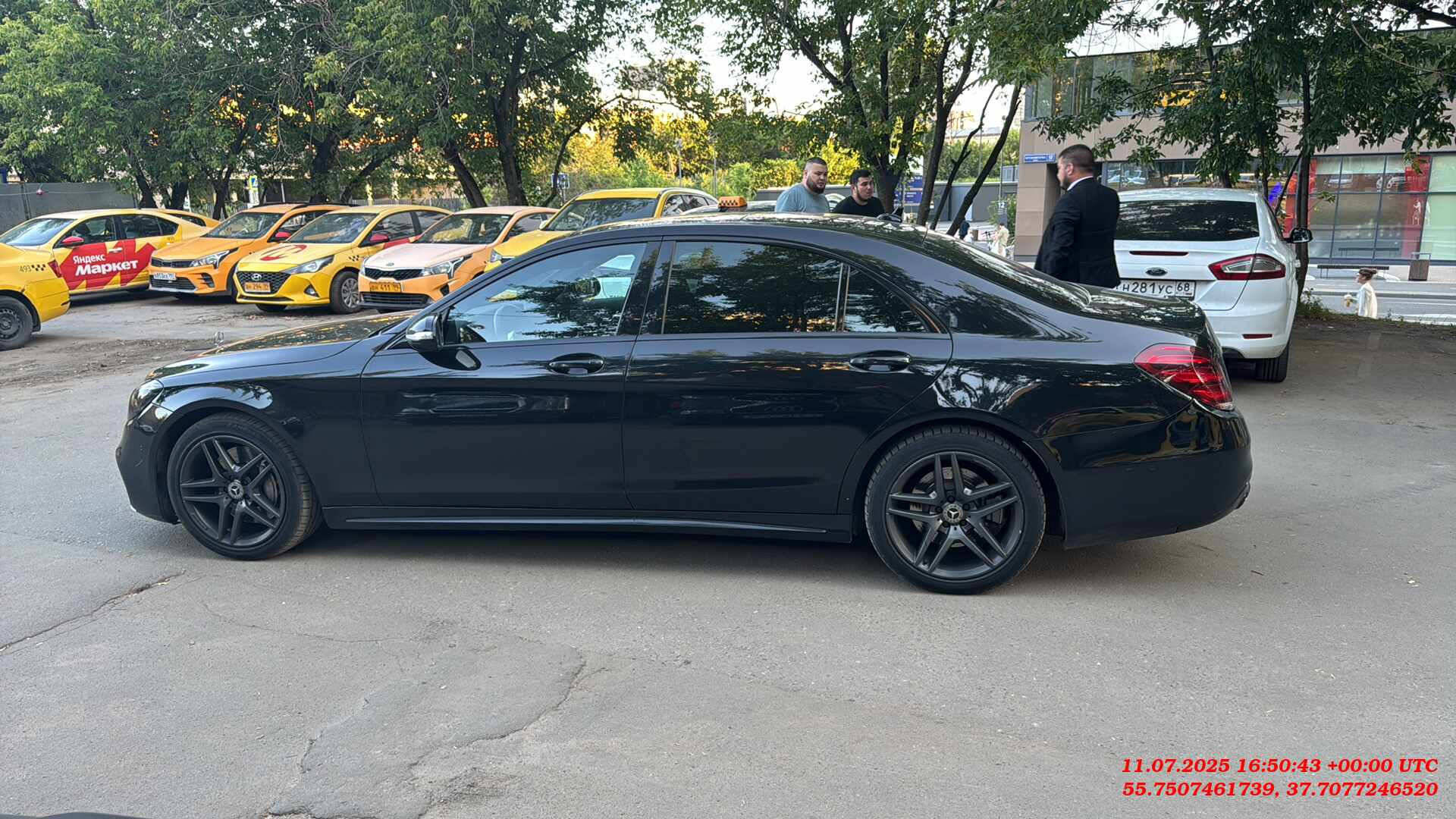 Mercedes-Benz S седан