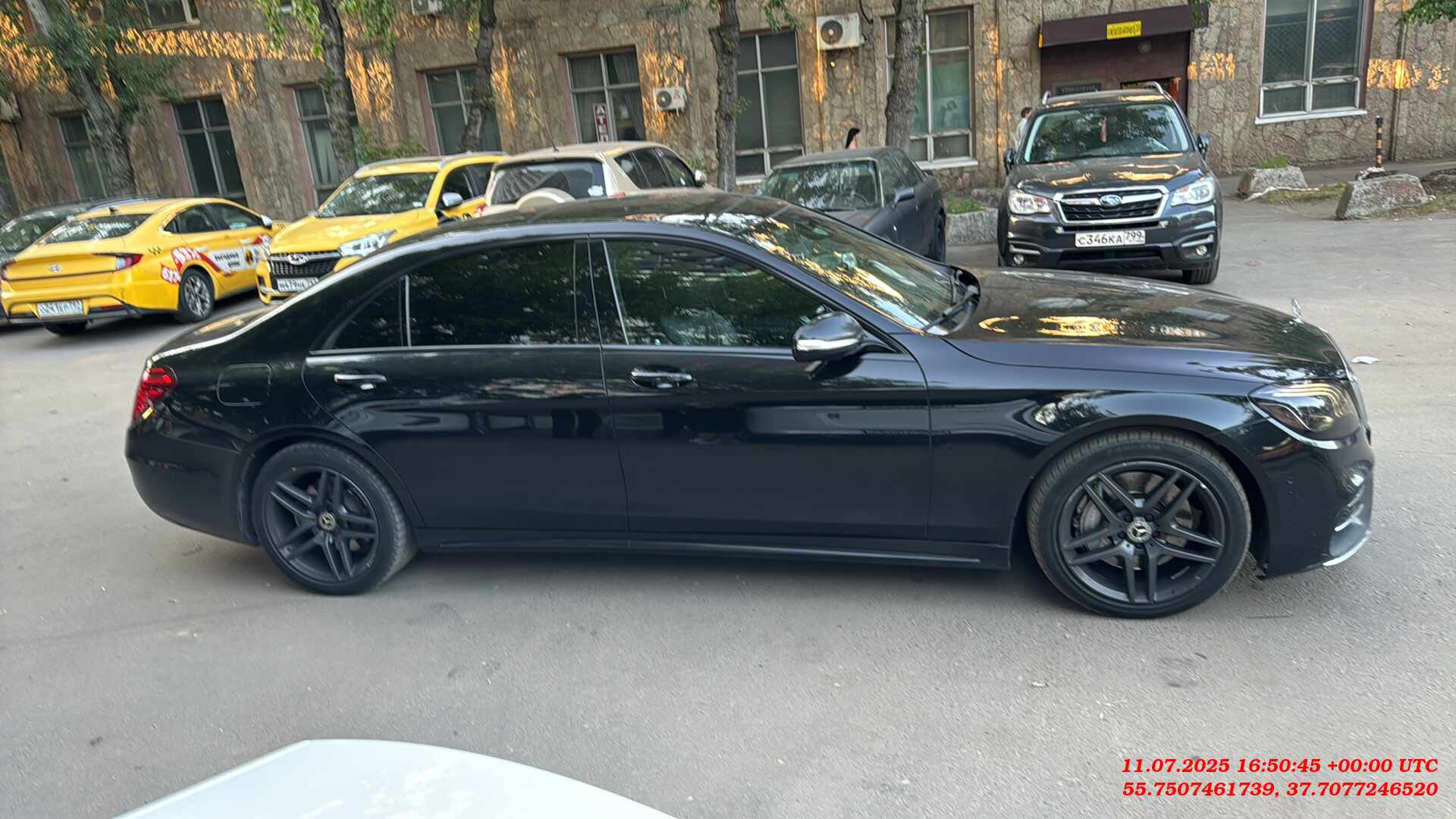 Mercedes-Benz S седан