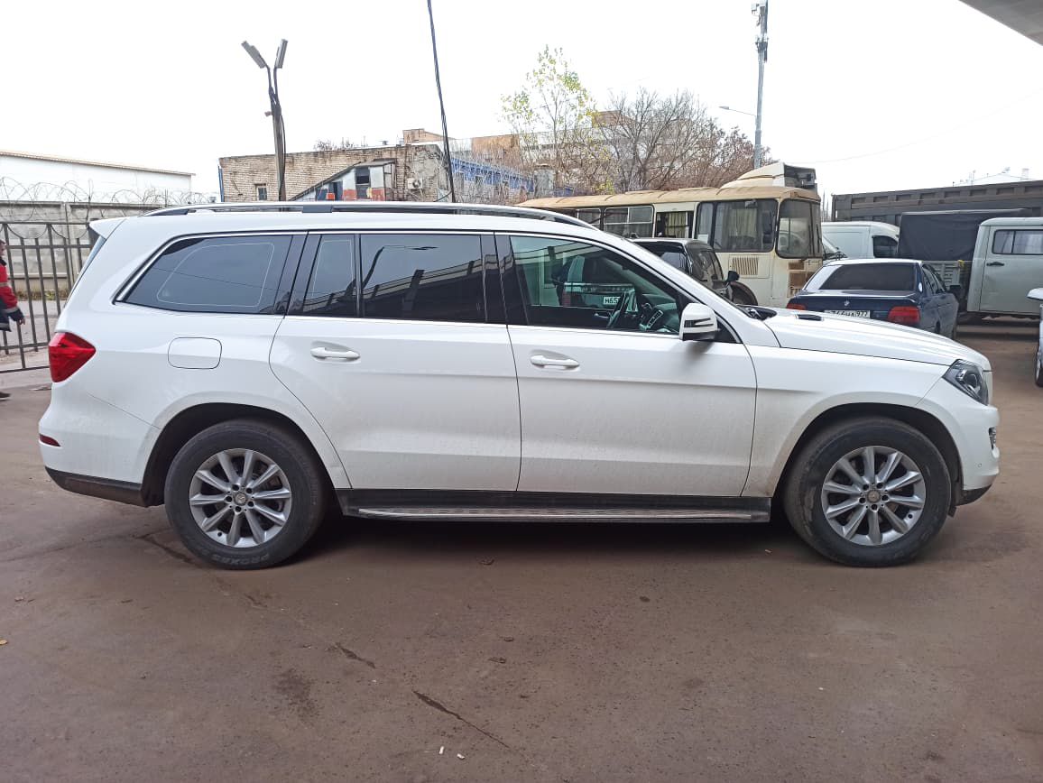 Mercedes-Benz GL-CLASS