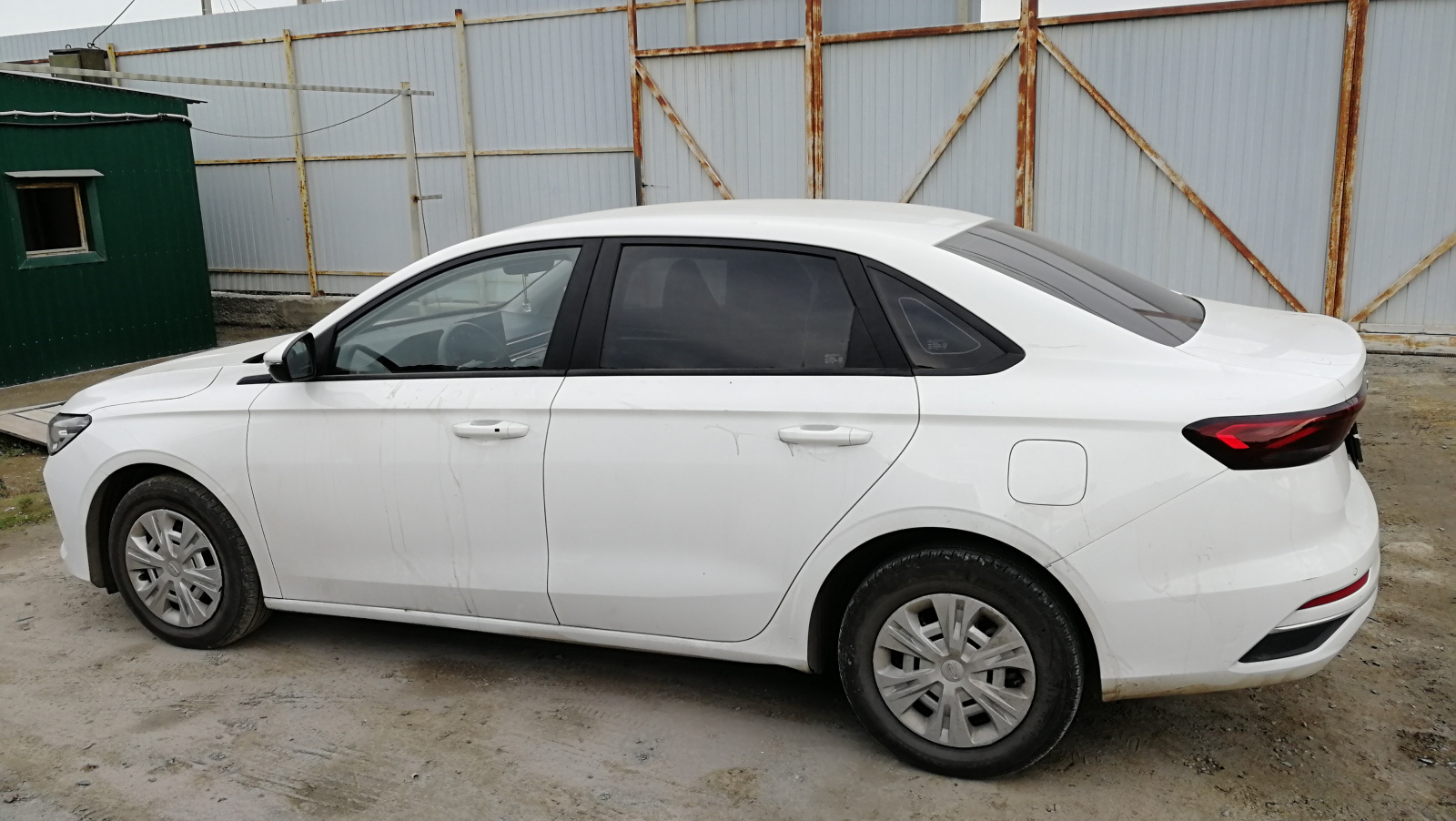 Geely EMGRAND