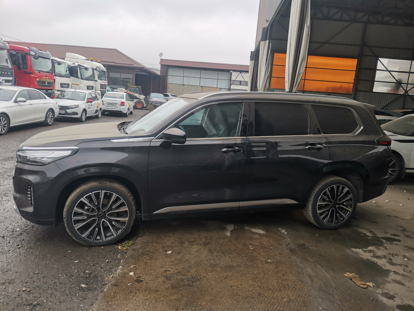 EXEED VX - фото 3