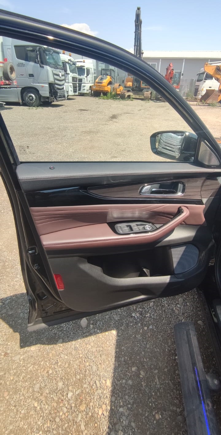 EXEED VX - фото 5