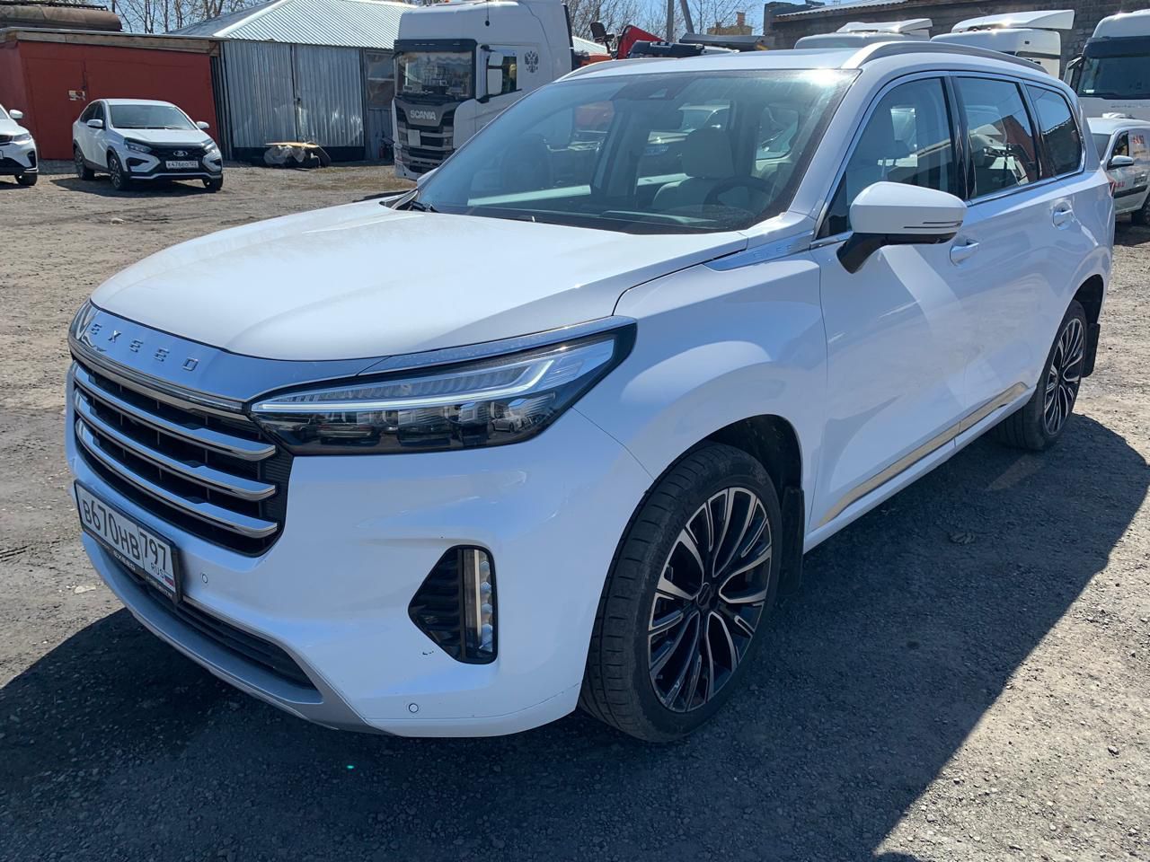 EXEED VX - фото 4