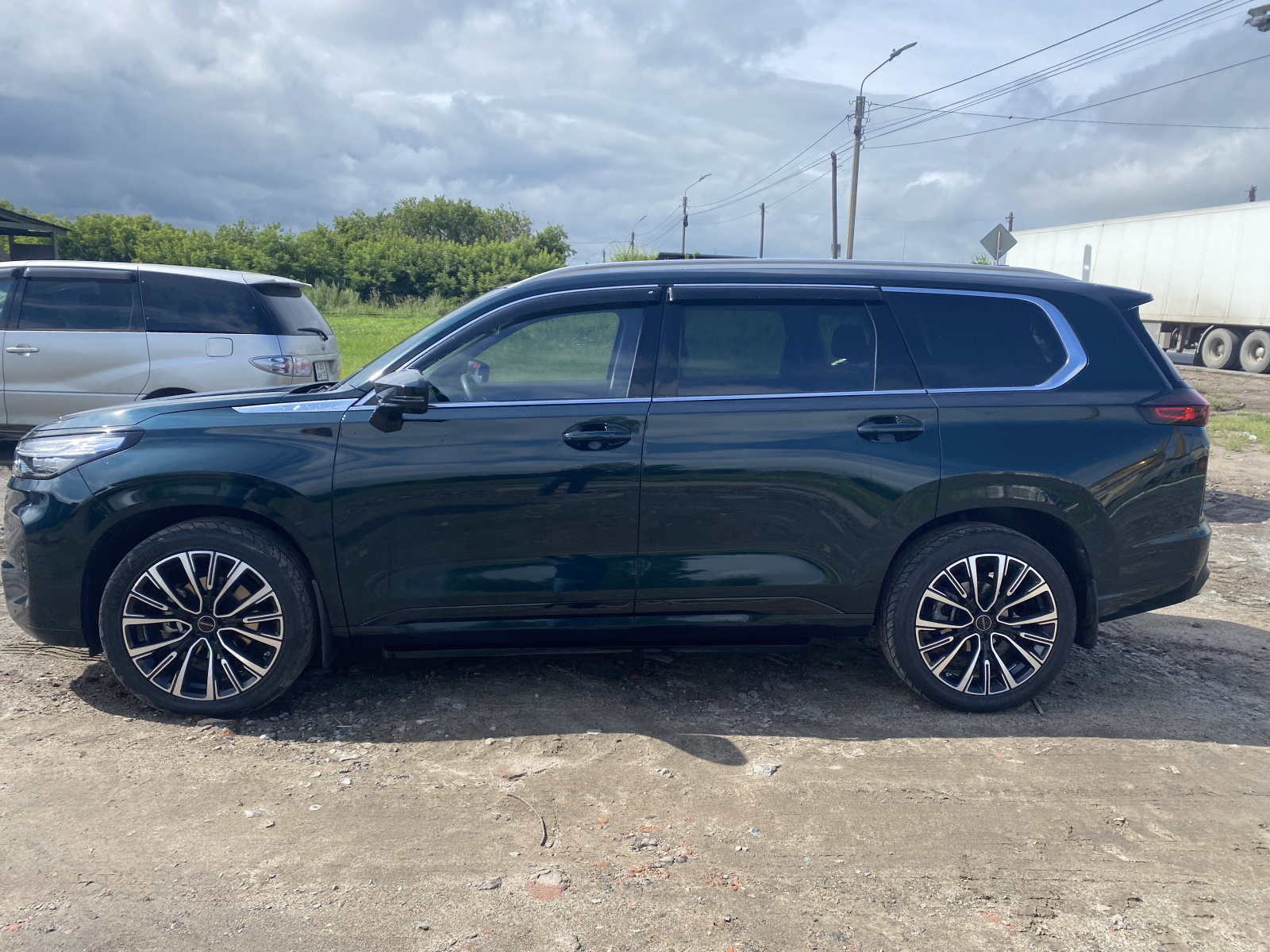 EXEED VX - фото 5