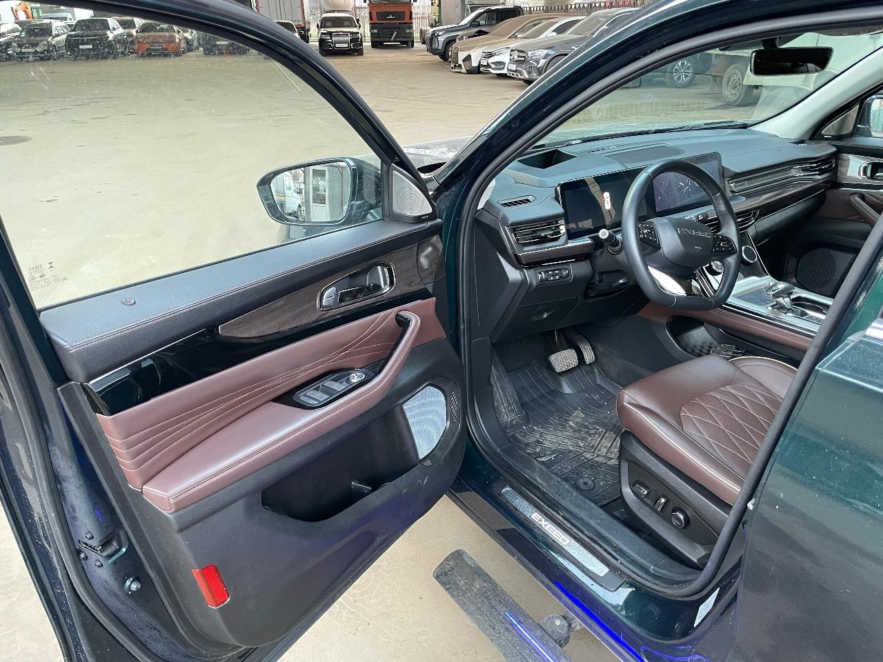 EXEED VX - фото 4