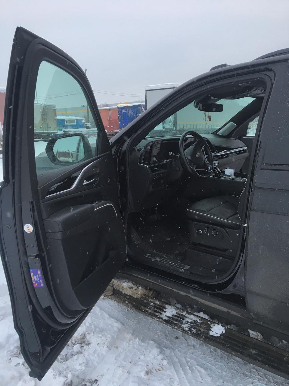 Cadillac ESCALADE - фото 5