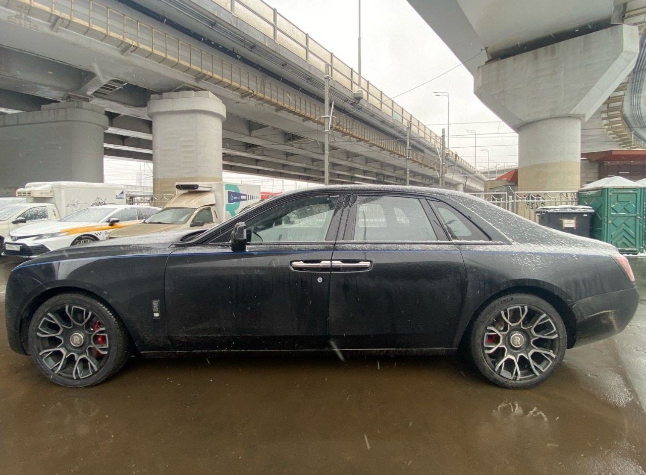 Rolls-Royce Ghost - фото 2