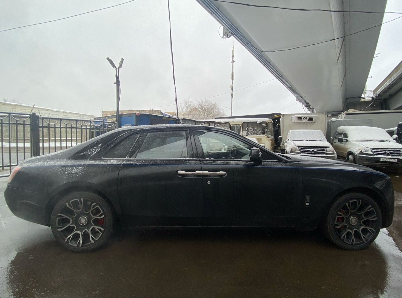 Rolls-Royce Ghost - фото 3