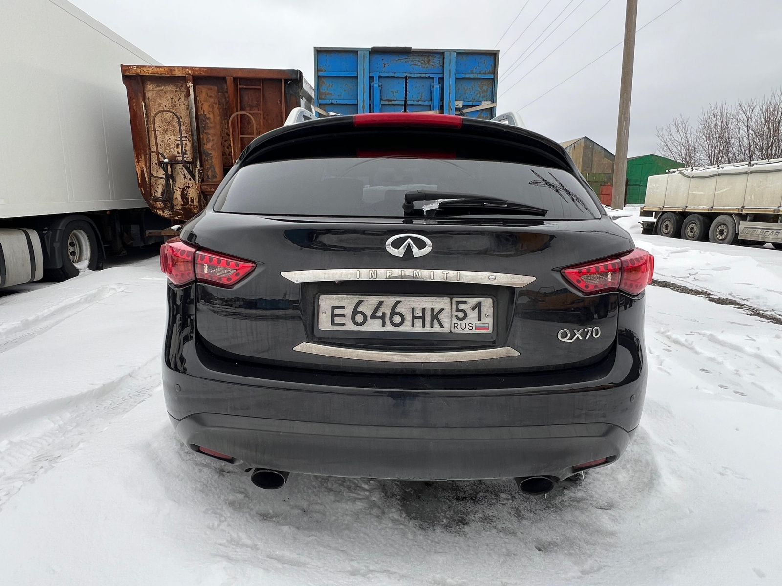 Infiniti QX70 - фото 3