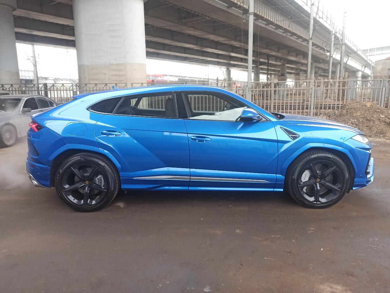 Lamborghini Urus - фото 2