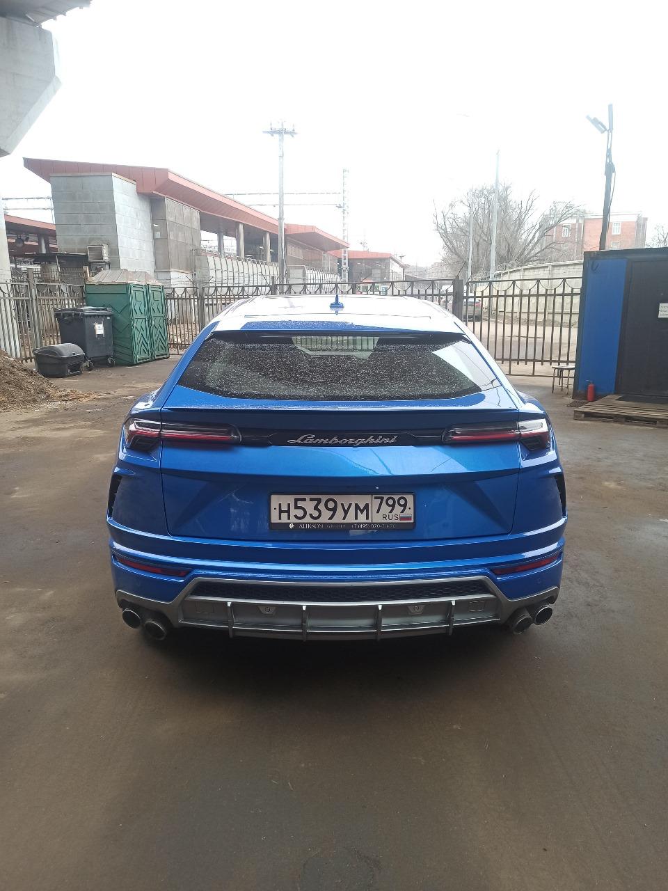 Lamborghini Urus - фото 4