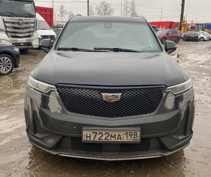 Cadillac XT6 - фото 1