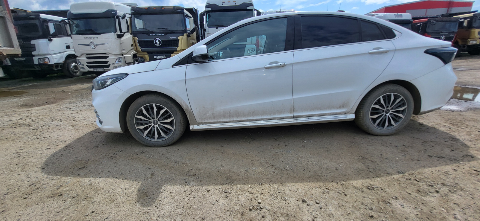 Omoda S5 - фото 5