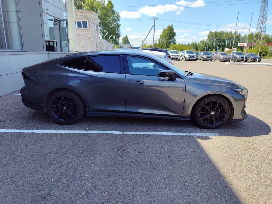 Changan UNI-V - фото 2