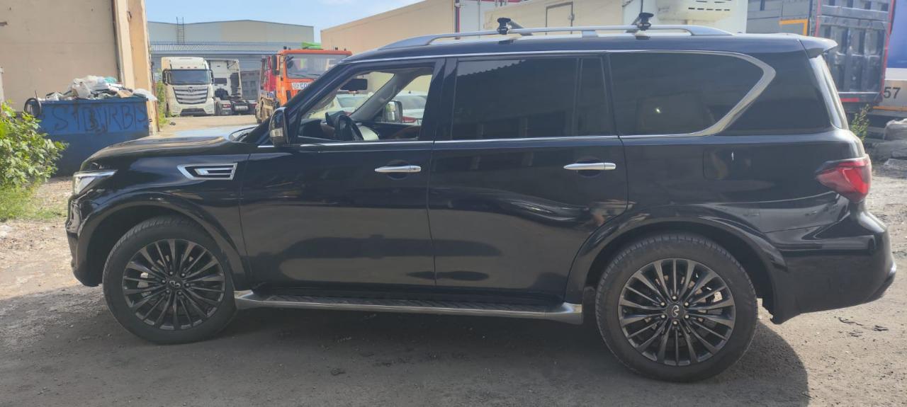 Infiniti QX80 - фото 2