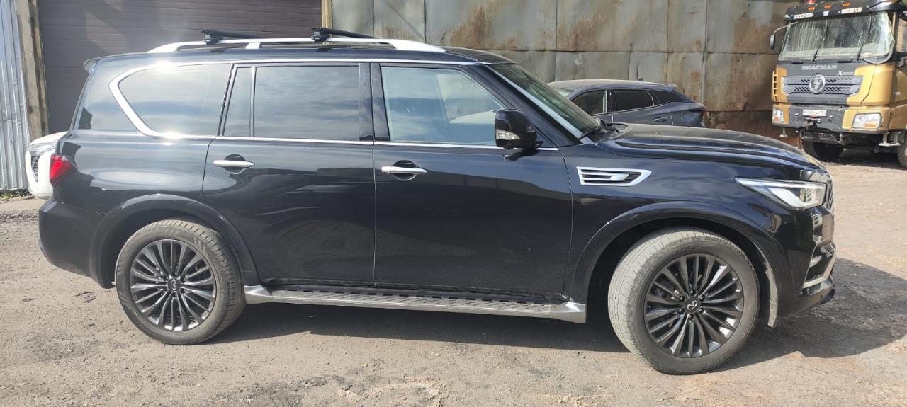Infiniti QX80 - фото 3