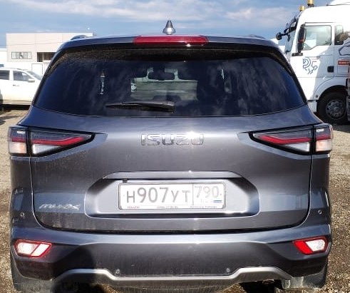 Isuzu MU-X - фото 4