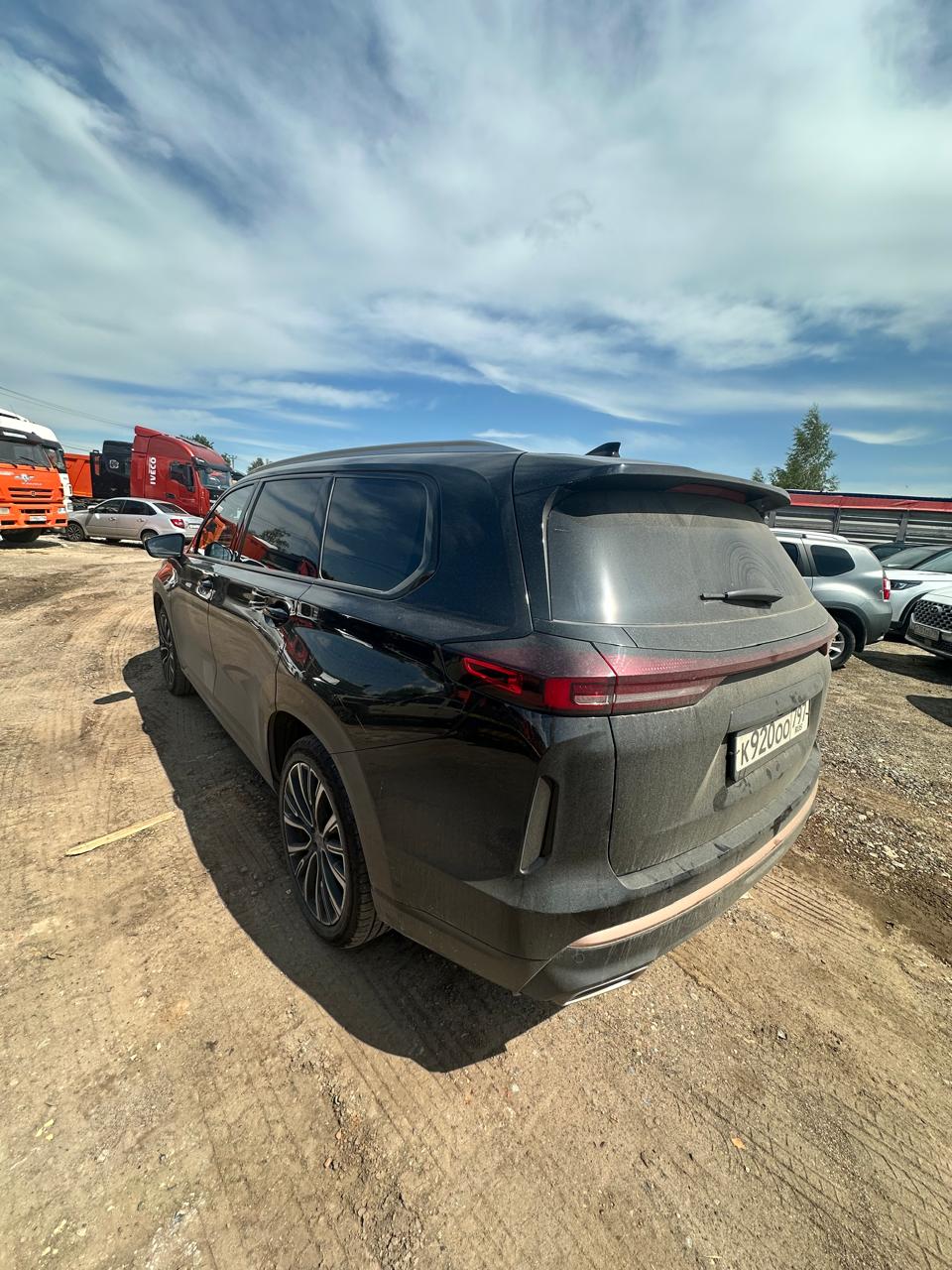 EXEED VX - фото 4