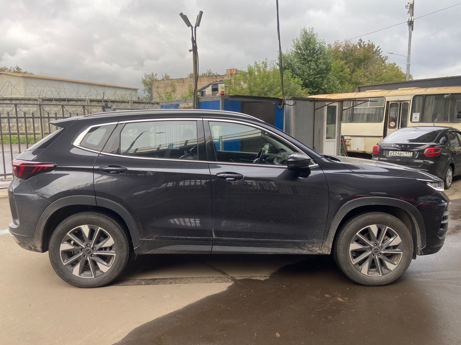 EXEED LX - фото 3