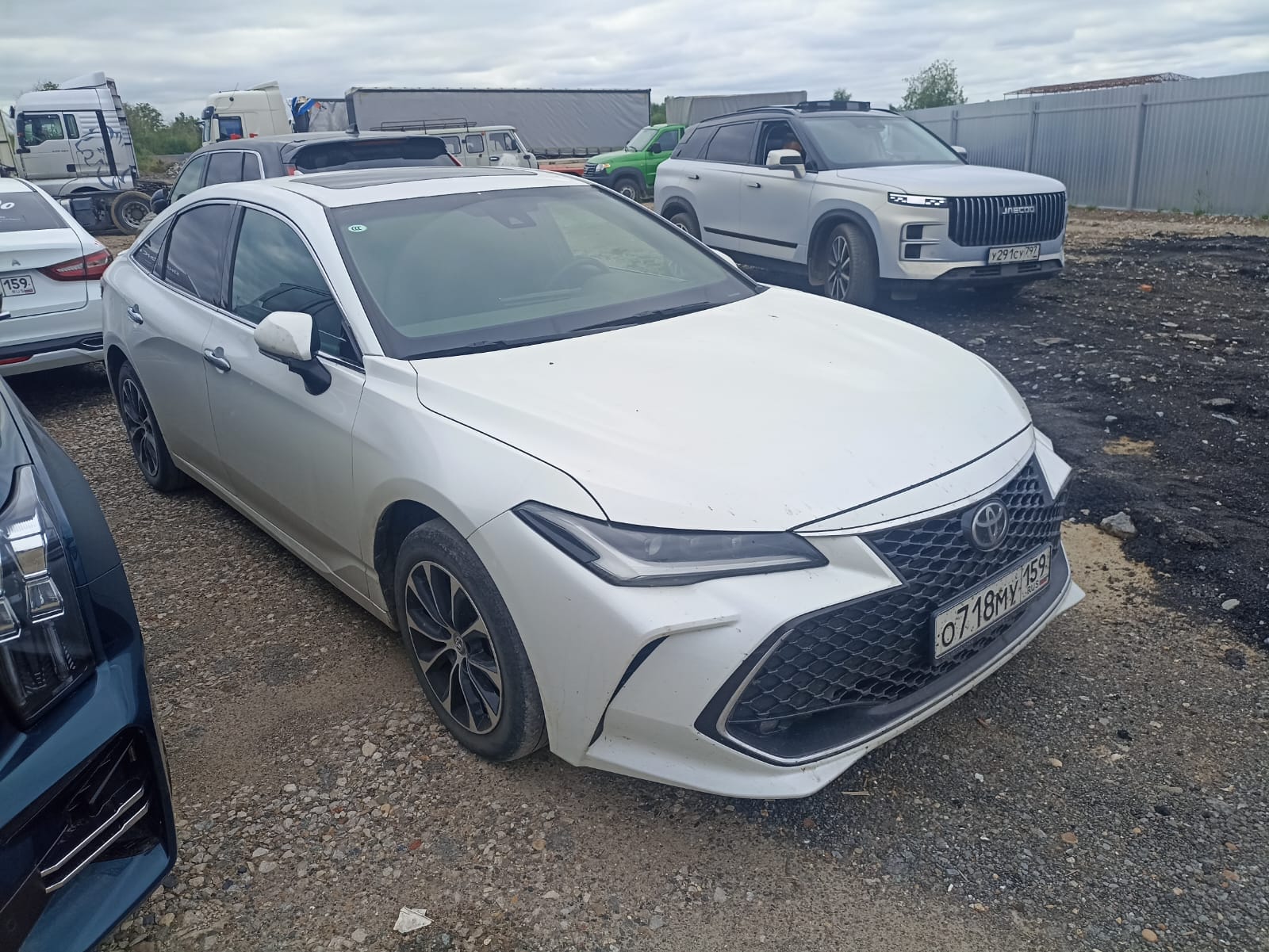 Toyota AVALON - фото 2