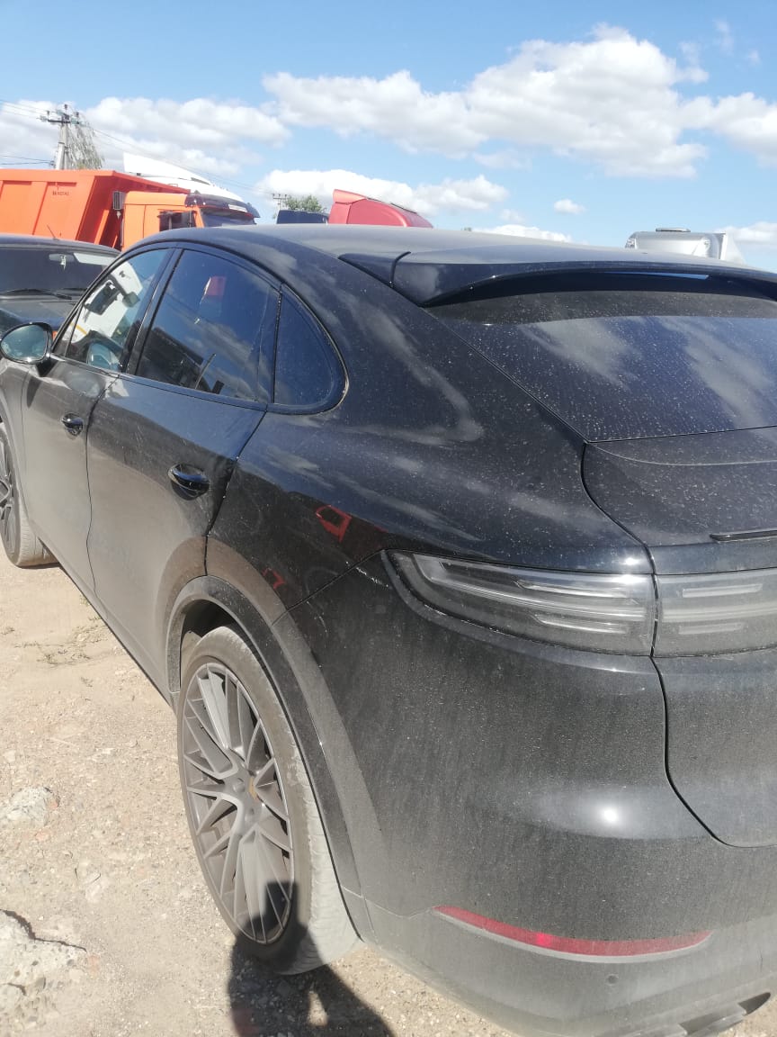 Porsche CAYENNE - фото 5