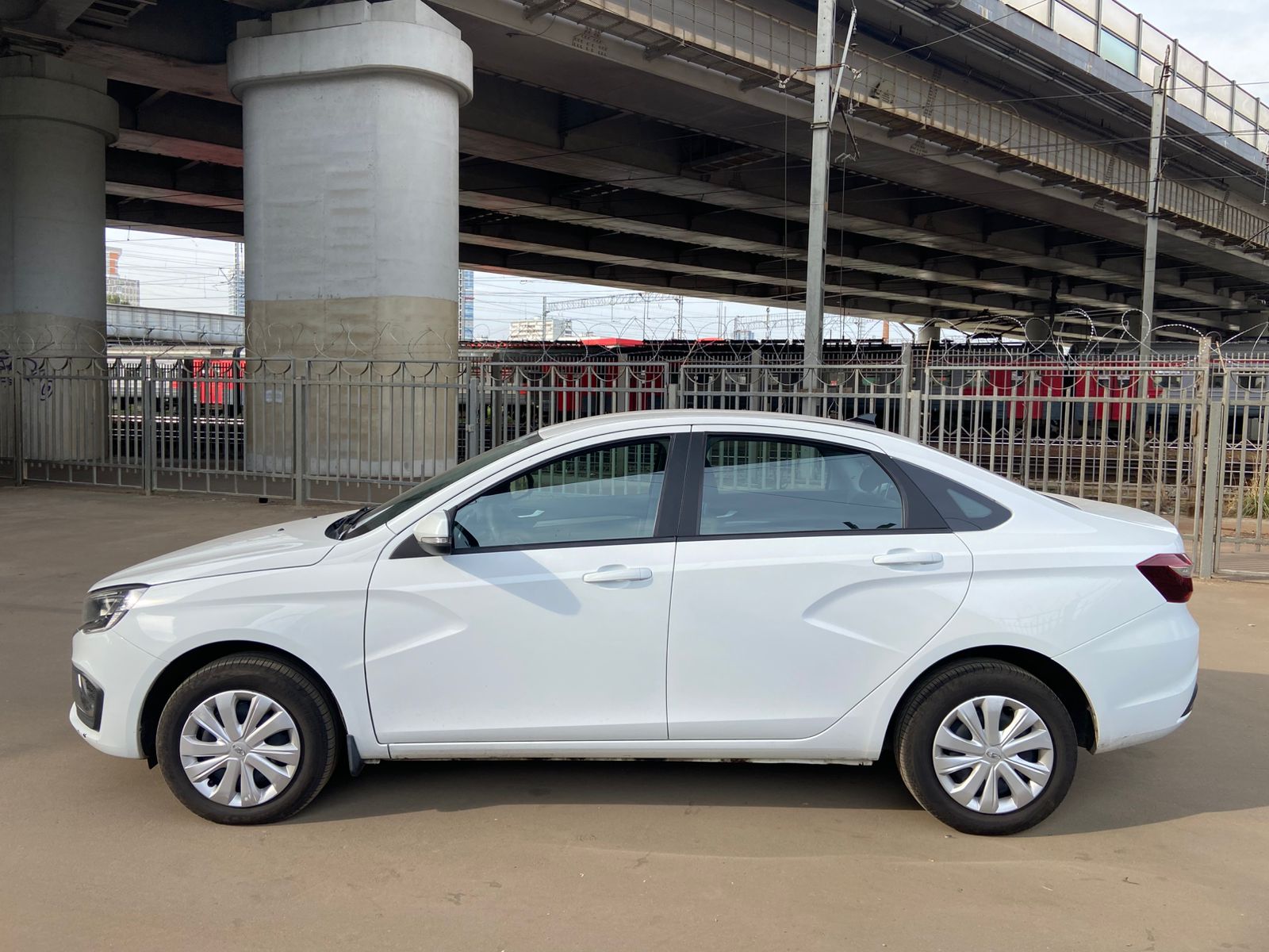 LADA VESTA - фото 3