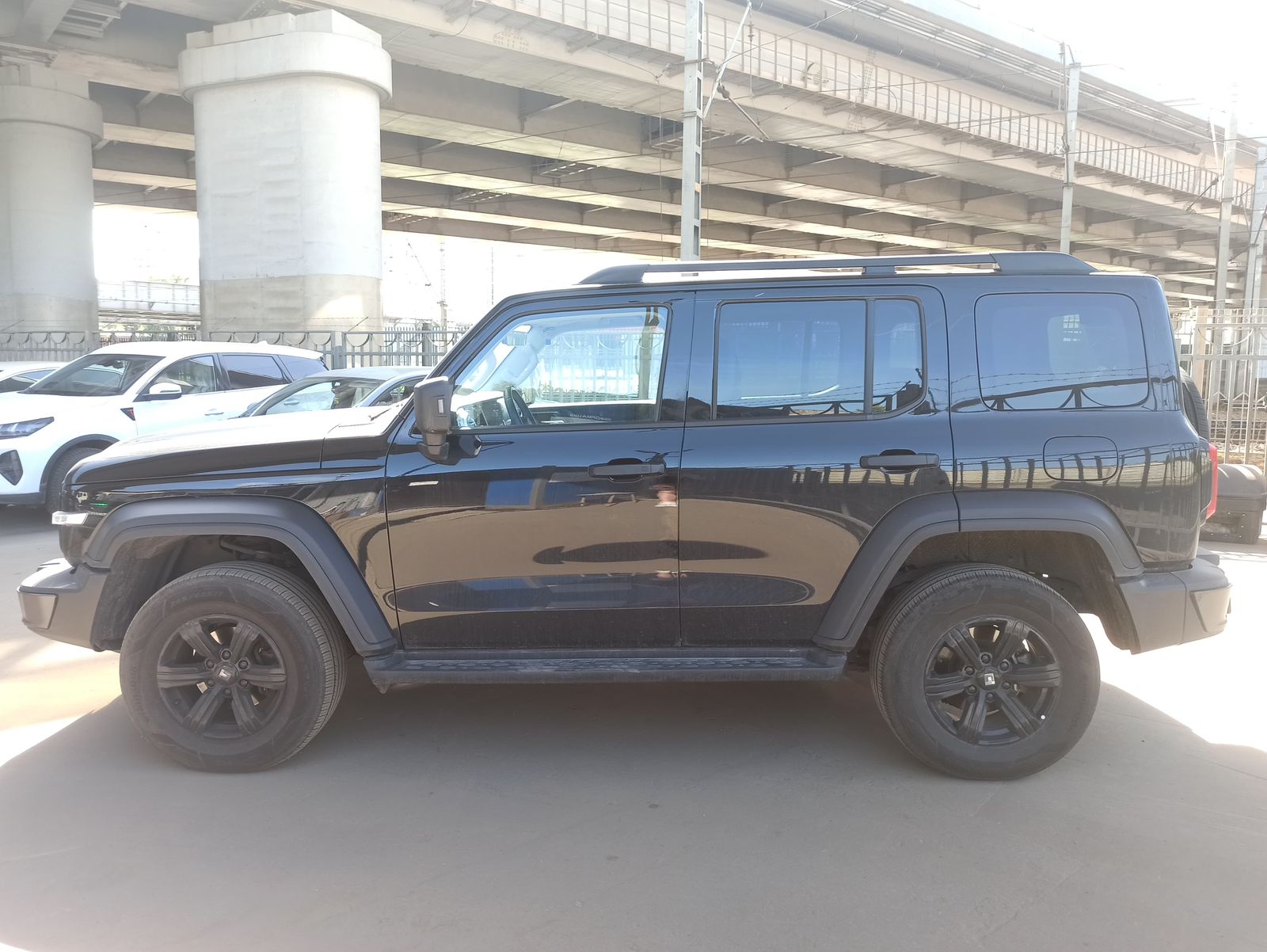 TANK 300 - фото 2