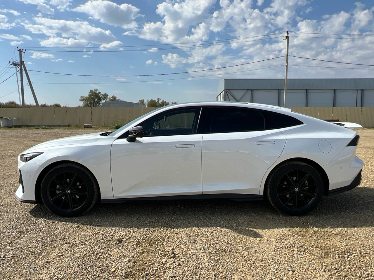 Changan UNI-V - фото 2