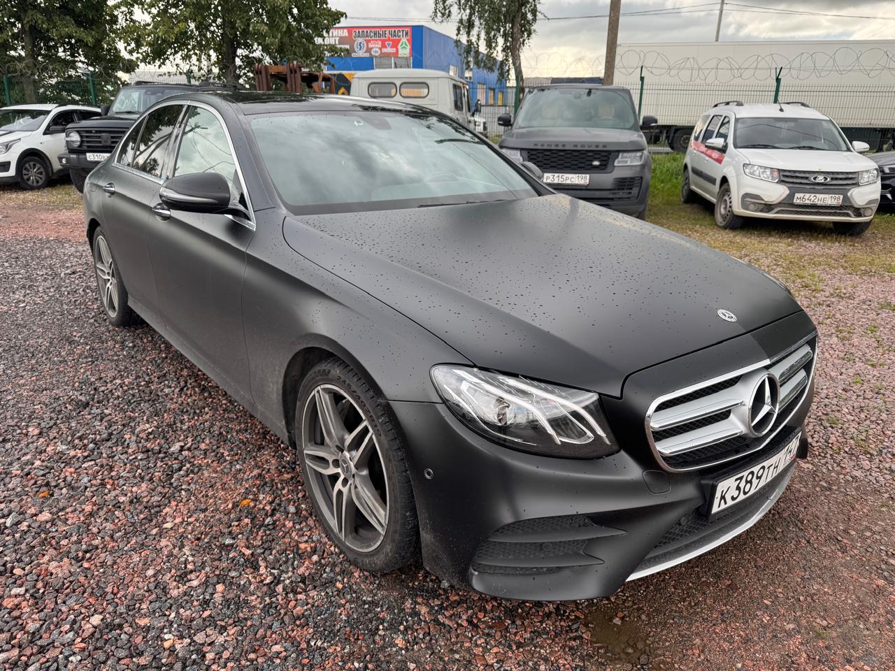 Mercedes-Benz E-CLASS - фото 3