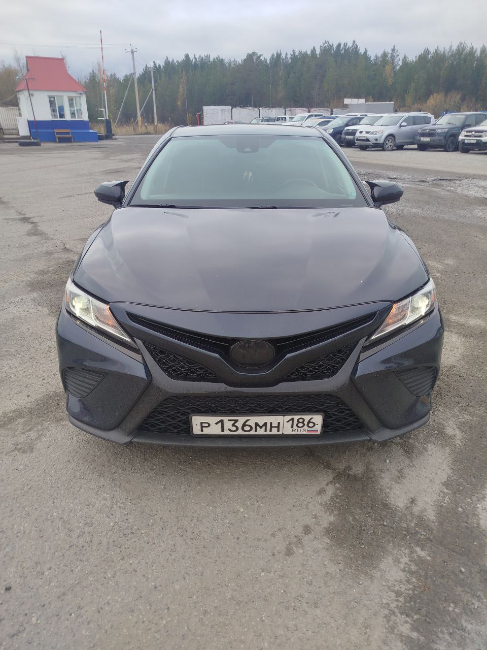 Toyota CAMRY - фото 1