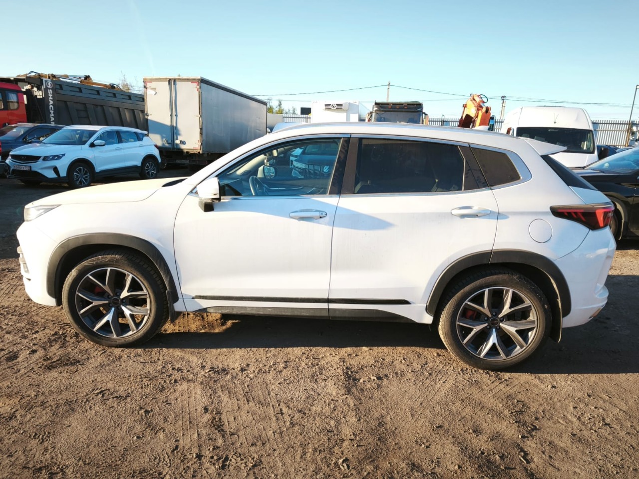 EXEED LX - фото 1