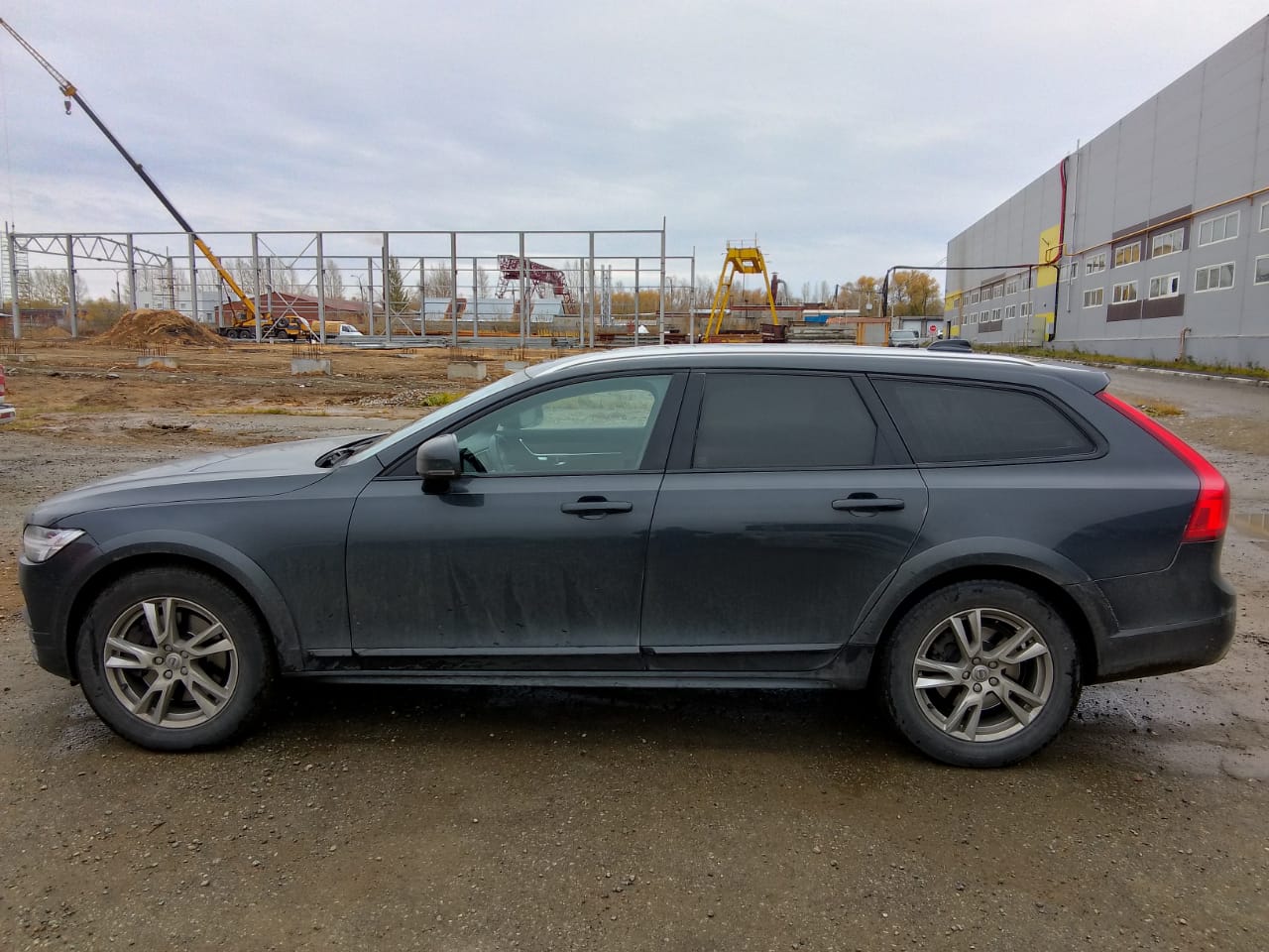 Volvo V90 - фото 4