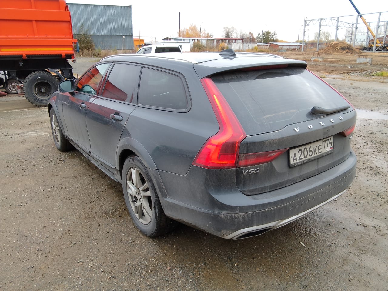Volvo V90 - фото 5