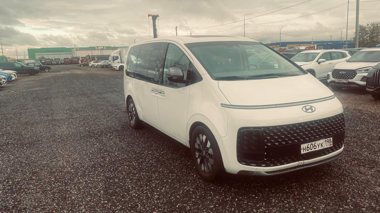 Hyundai Staria - фото 2