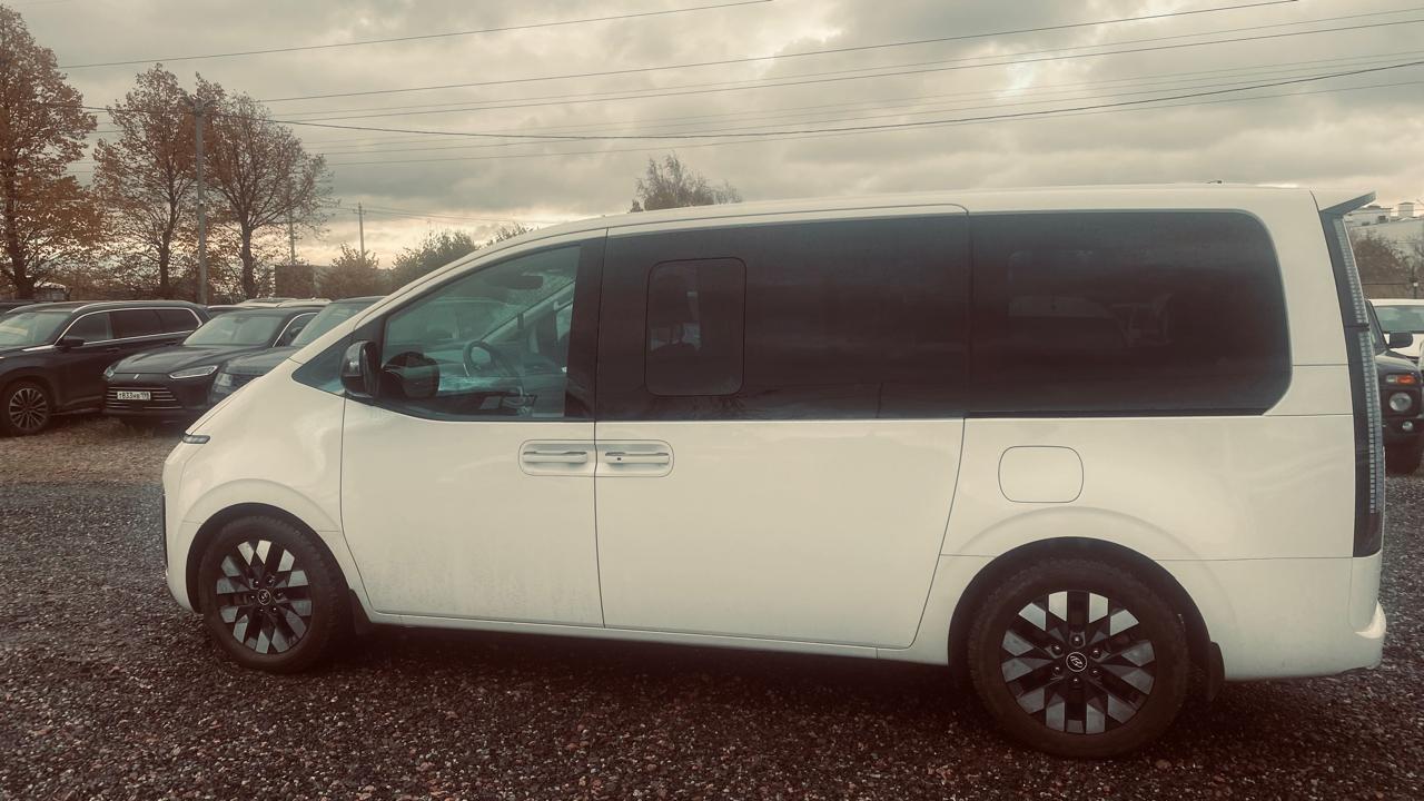Hyundai Staria - фото 4