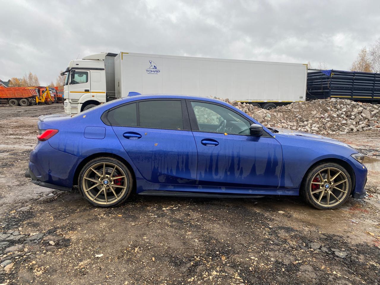 BMW 3-SERIES - фото 4