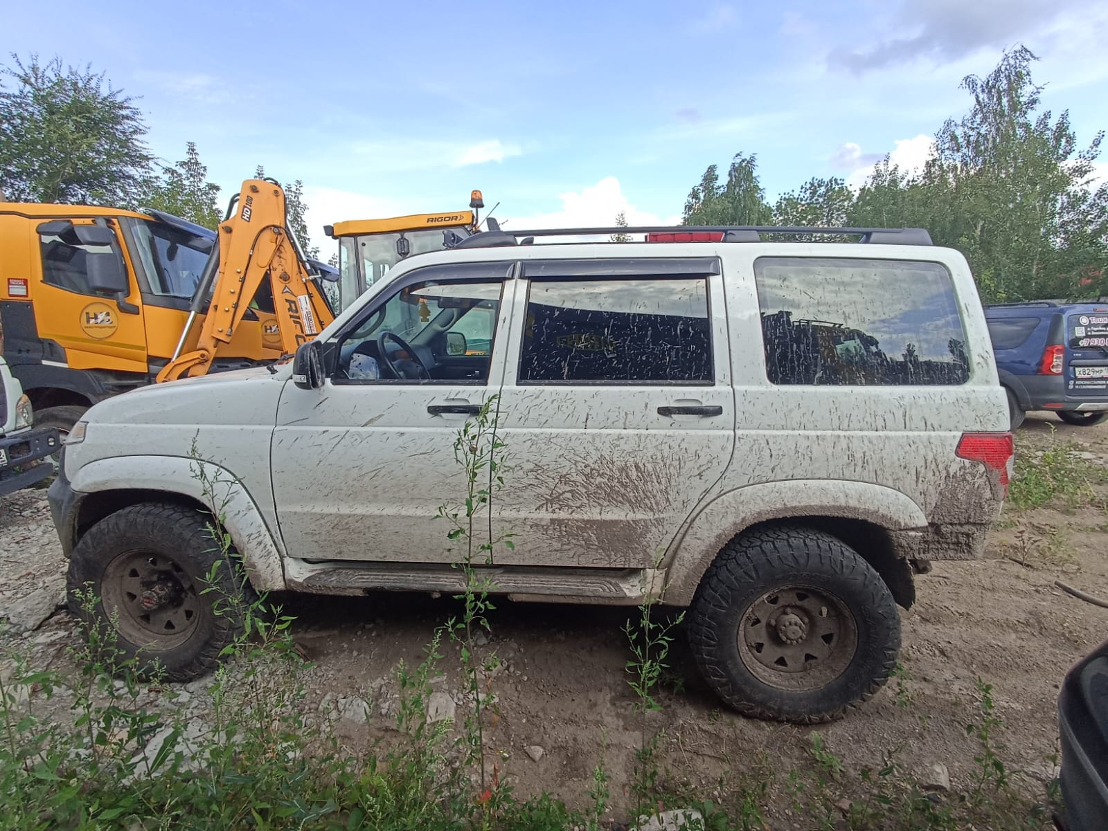 UAZ PATRIOT - фото 2