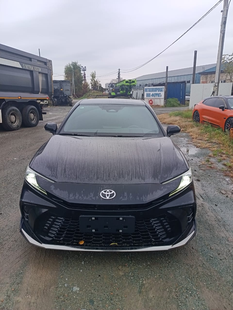 Toyota CAMRY - фото 1