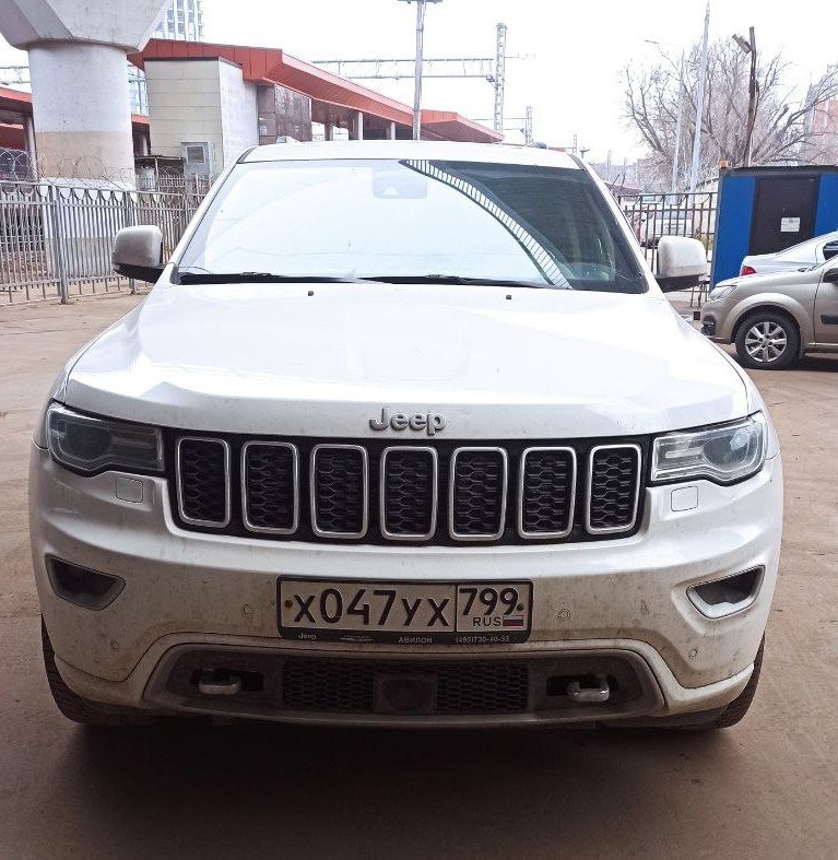 Jeep GRAND CHEROKEE