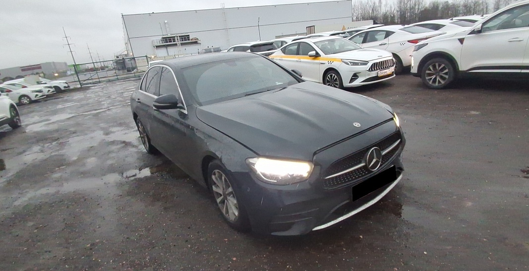 Mercedes-Benz E 220 D 4MATIC