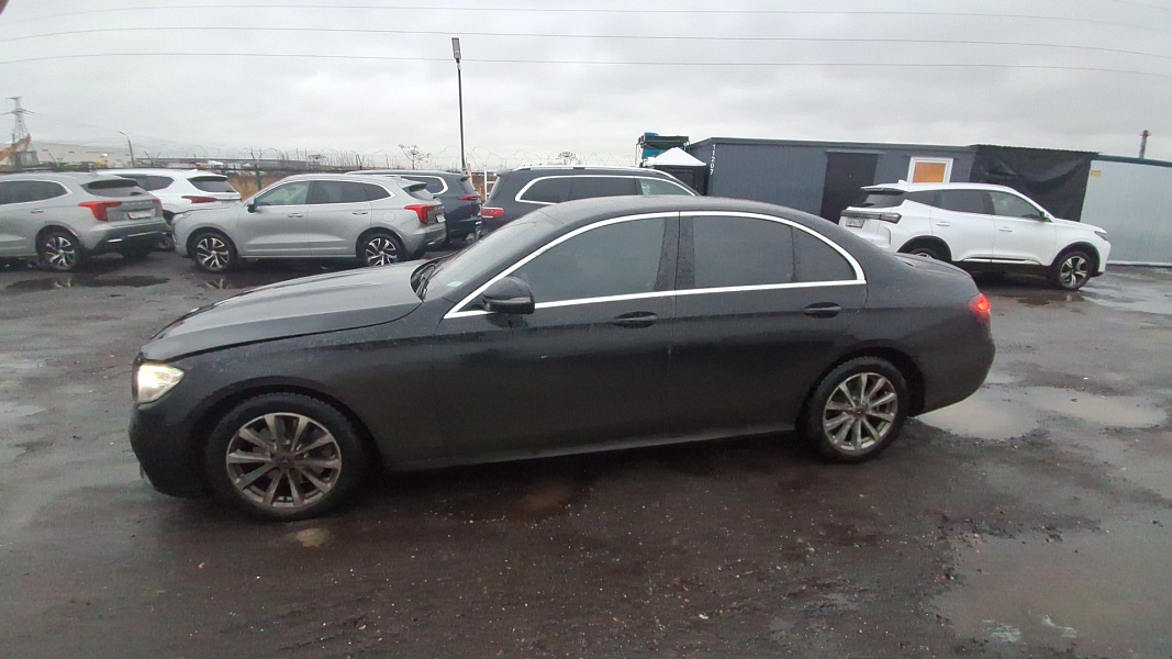 Mercedes-Benz E 220 D 4MATIC