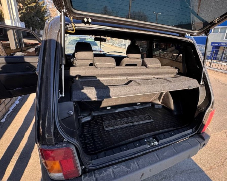 Lada 4x4 Niva Legend 212140